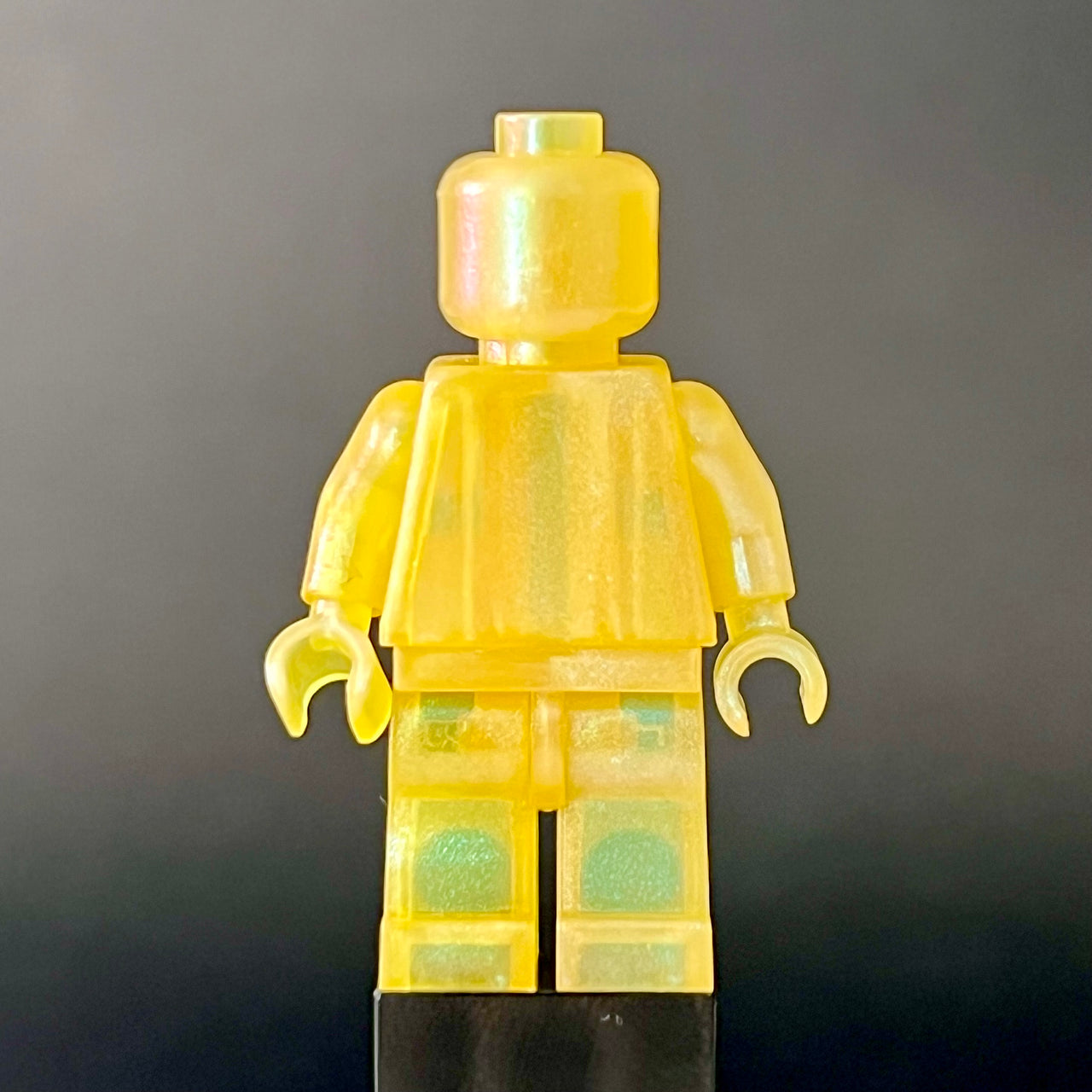 Satin-Yellow Monochrome Figure