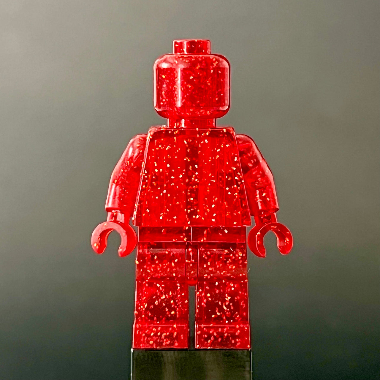 Glitter-Red Monochrome Figure
