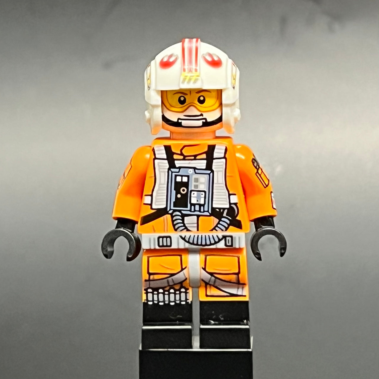 Pilot Luke Skywalker LEGO Minifigure (75355)
