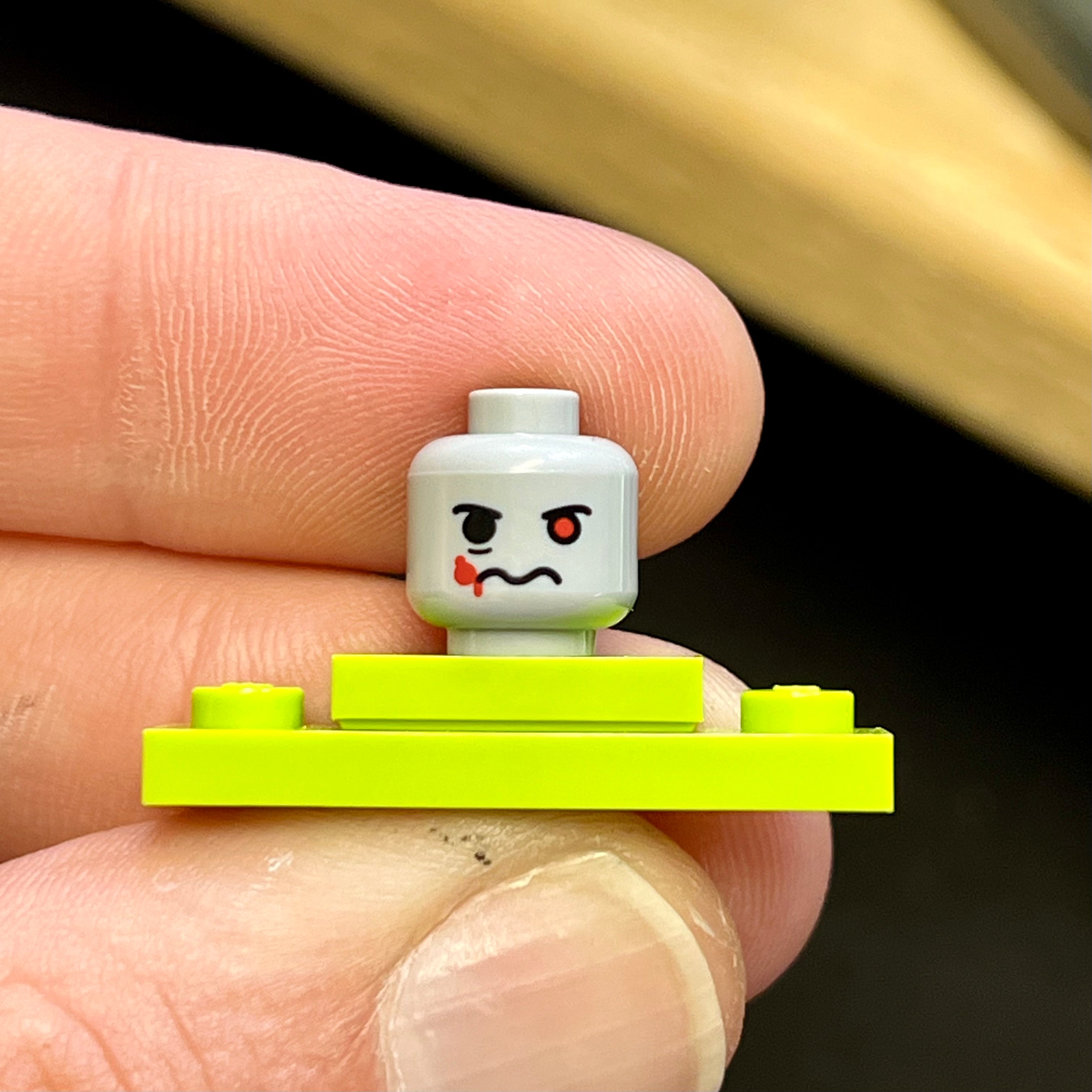 Retro Zombie Head v2